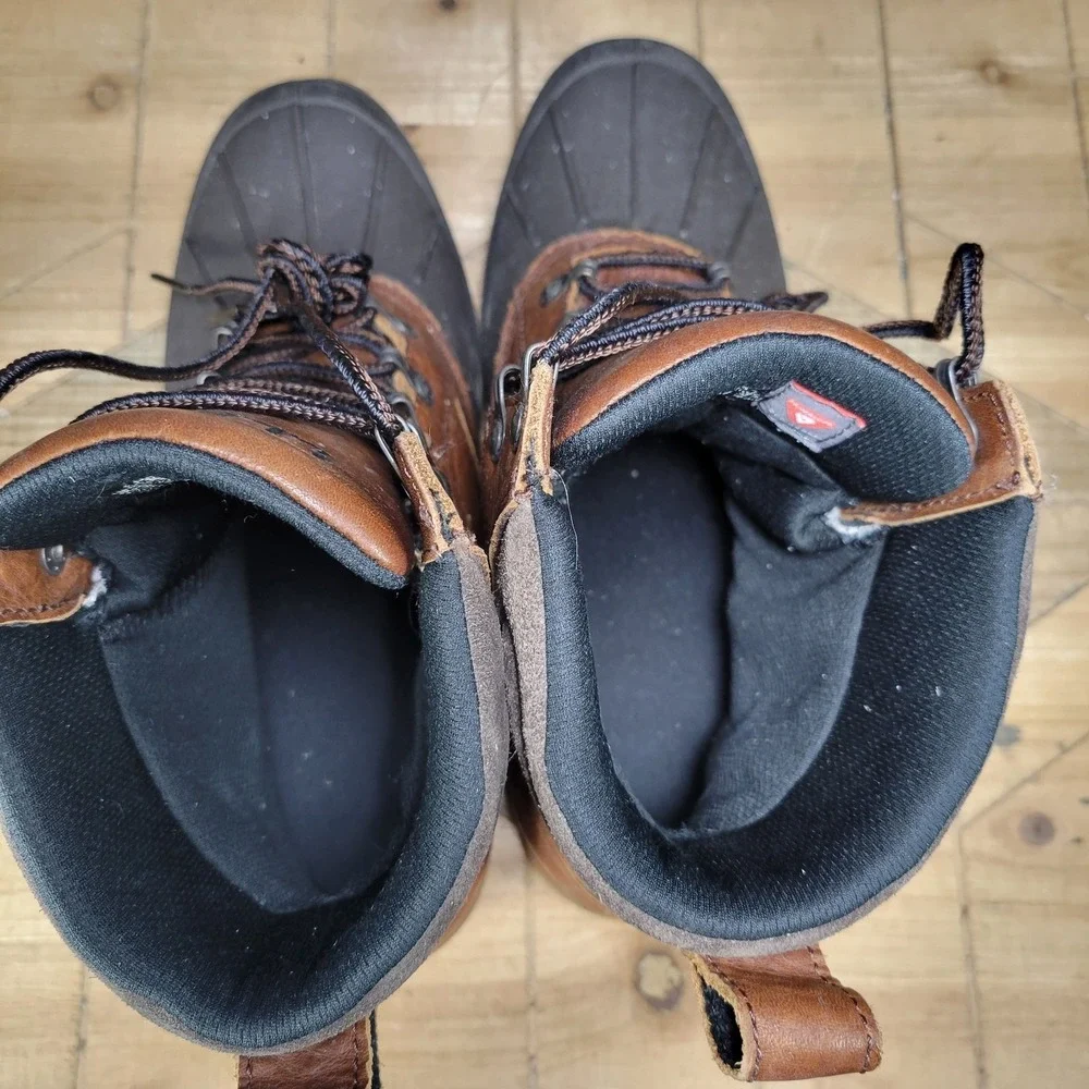 L.L. Bean Storm Chaser 5 Mens 8.5 M Duck Boots Brown Leather Primaloft Tek 2.5